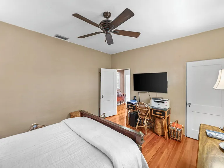 605 Sunset Rd — Photo 26