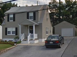 516 Hillcrest Rd, York, PA 17403