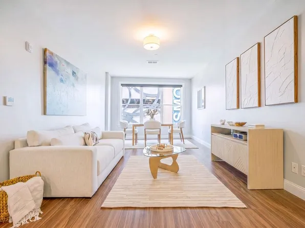99 Foundry Place #308, Portsmouth, NH 03801