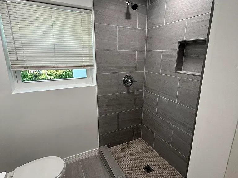 2865 SW 16th St #3 — Photo 6