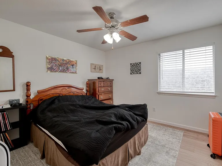 436 Grey Feather Ct — Photo 18
