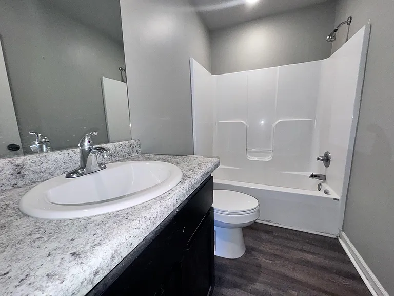 1311 W Monroe Ave #A — Photo 9