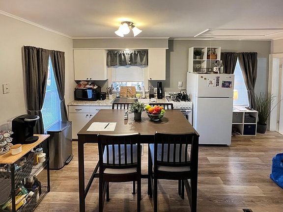 5th image of 280 Maple Ave Unit 3