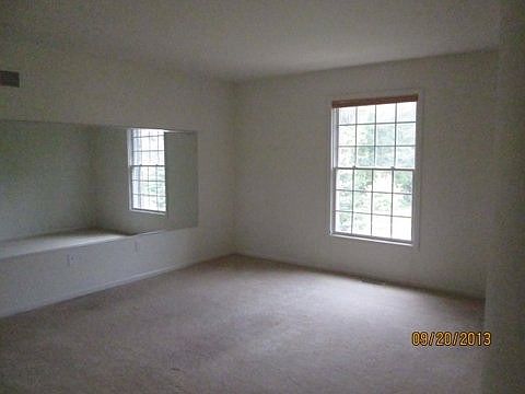5th image of 6928 Carrington Cir W