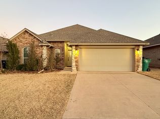 3004 NW 183rd St, Edmond, OK 73012