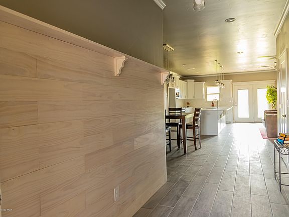 4th image of 7 Grace Wood Ln