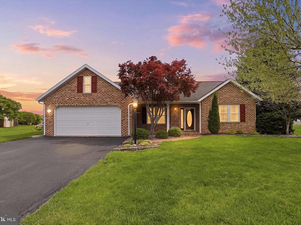 1st image of 340 Suelinn Dr