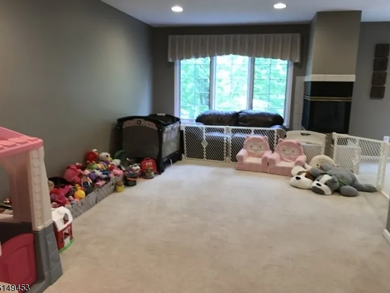 15 Barge Ct — Photo 6