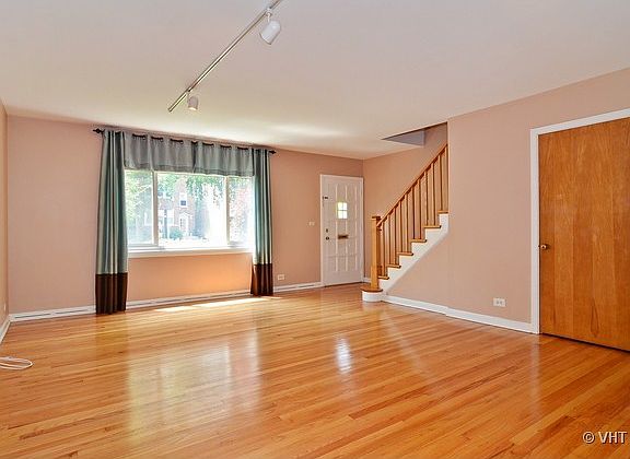 2nd image of 3139 Central St #3139