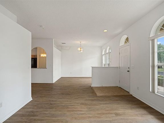 4th image of 9614 Bay Pine Ln