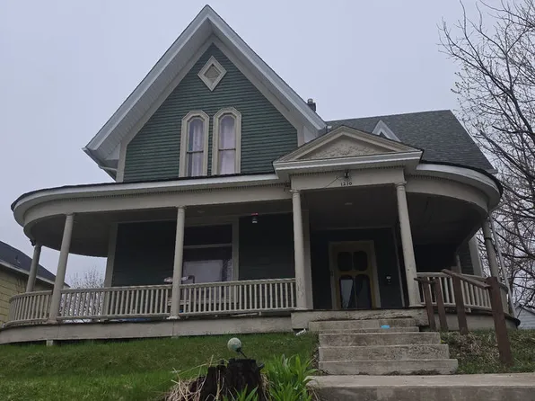 1210 Tremont Ave, Davenport, IA 52803