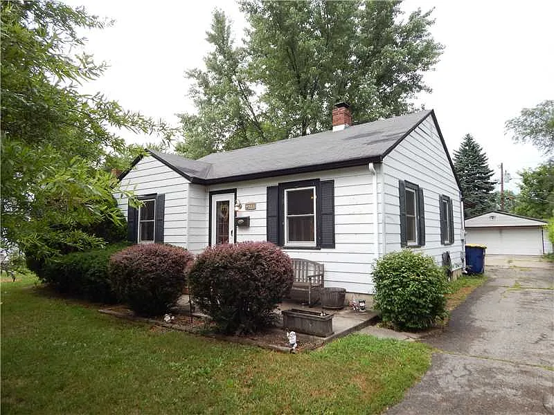 1409 N Exeter Ave photo 1