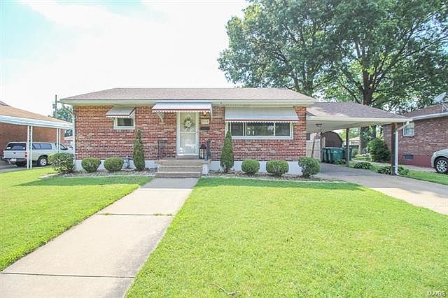 1st image of 3161 Carlson Ave