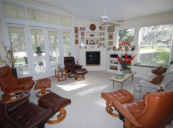 3rd image of 5015 Strafford Oaks Dr