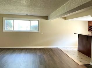 4332 Scott St, Oak Forest, IL 60452