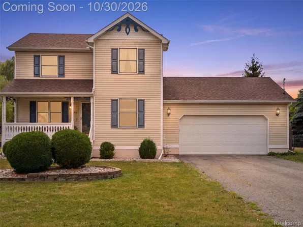 7454 Jennings Rd, Swartz Creek, MI 48473