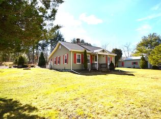 273 Snipatuit Rd, Rochester, MA 02770