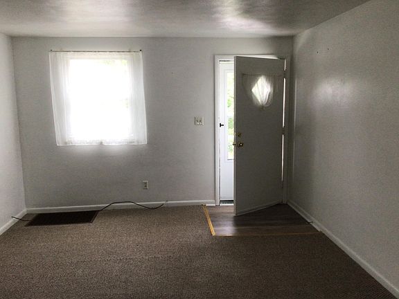 5th image of 415 Wayne Ave #3