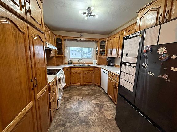 4th image of 10402 E 101st St