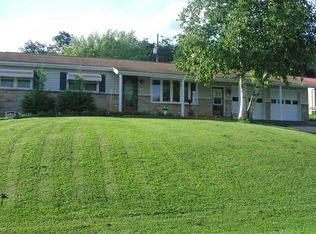 7 Birch Dr, Lewistown, PA 17044