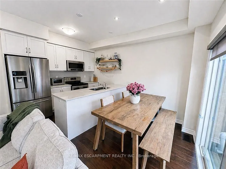 377 Glancaster Rd #16 — Photo 7