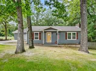 1 Bedford Ln, Bella Vista, AR 72714