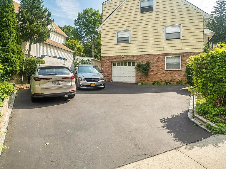 115 Fisher Ave — Photo 13