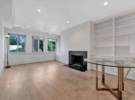 1226 Eton Ct NW, Washington, DC