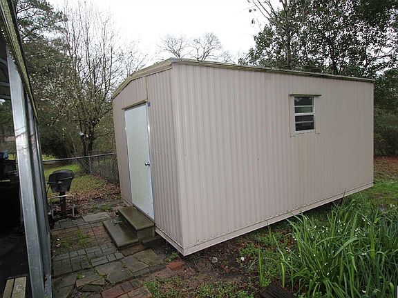 4th image of 304 Nichols Dr
