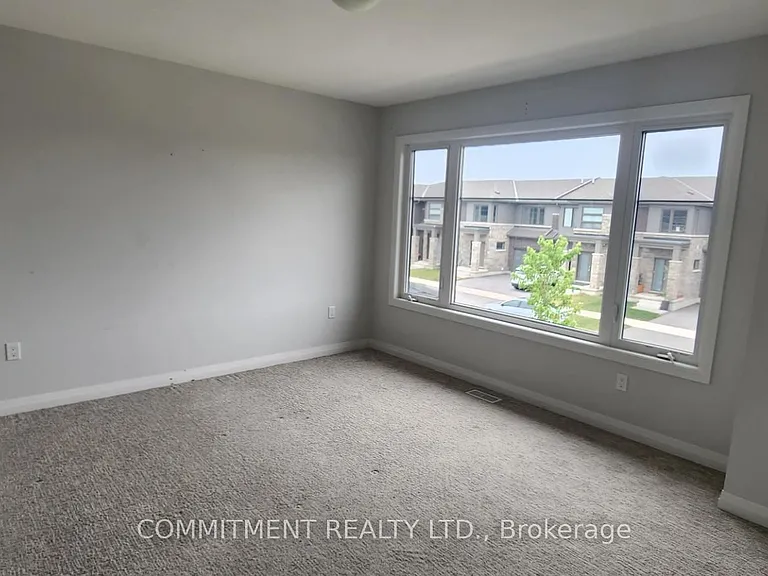 47 Samuel Ave — Photo 10