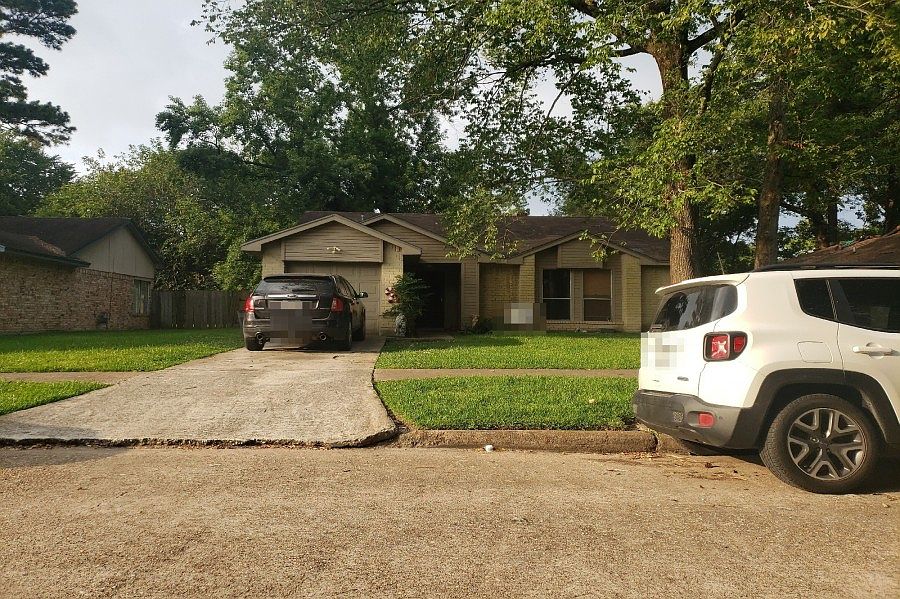 1st image of 10914 Ambergate Dr
