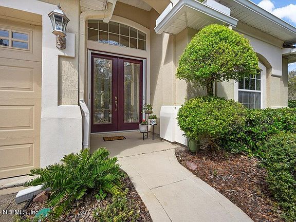 2nd image of 1385 BARRINGTON Circle