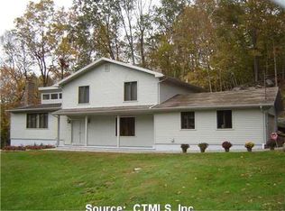 7 Hickory Hill Rd, Branford, CT 06405