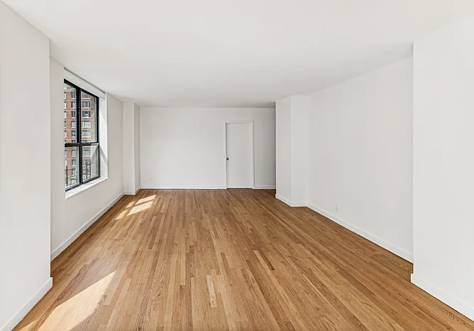 247 W 87th St #10K — Photo 4