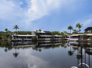 6415 Windmill Gate Rd, Miami Lakes, FL 33014