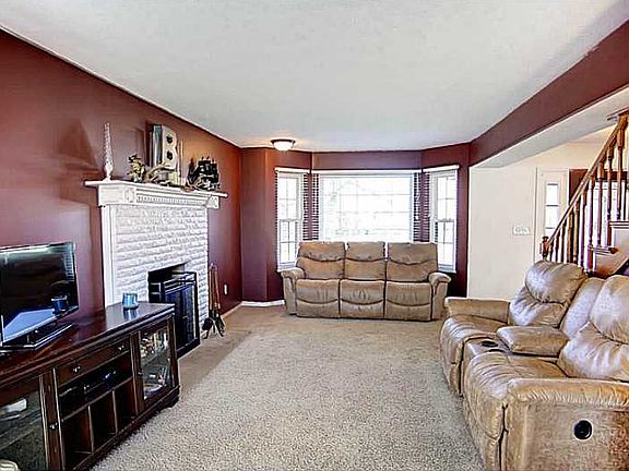 5th image of 1207 Charleston Ct