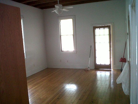2nd image of 310 S Pine St