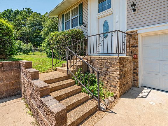 4th image of 115 Brandiles Ln