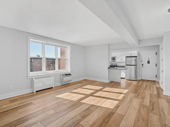 20-28 Seagirt Boulevard image 1 of 19