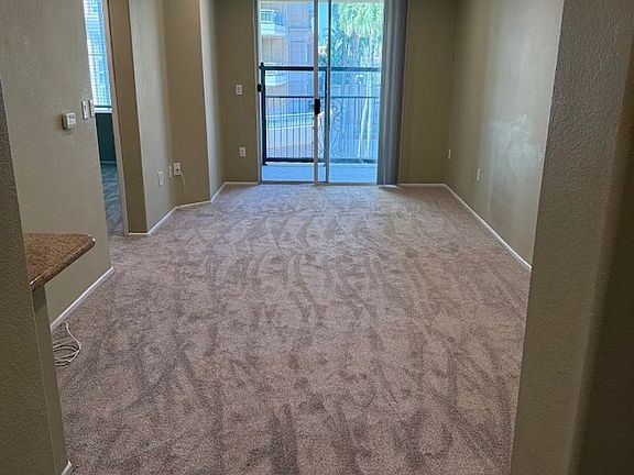 4th image of 2418 Watermarke Pl
