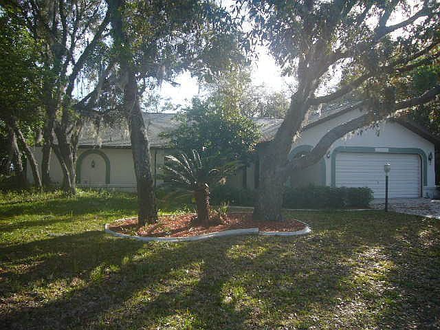 8370 Kenway Drive