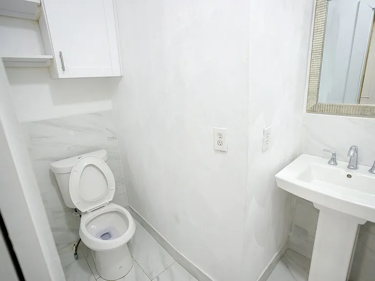 3228 Argonne Ave — Photo 16