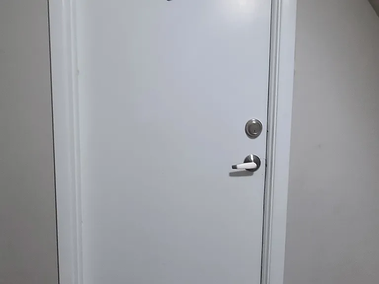 304 Hankes Ave #1 — Photo 5
