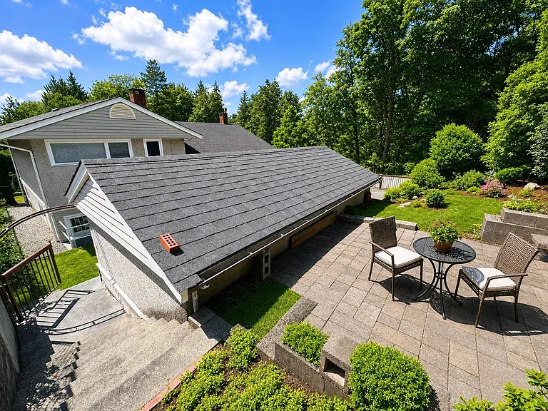 4409 Marine Dr — Photo 7
