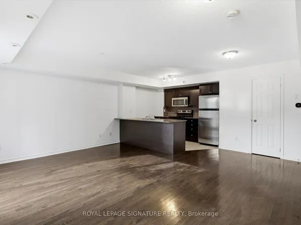 5 Elsie Ln #Townhouse 135, Toronto, ON M6P 3N3
