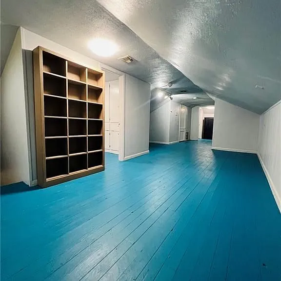 629 W Henrietta Ave — Photo 24