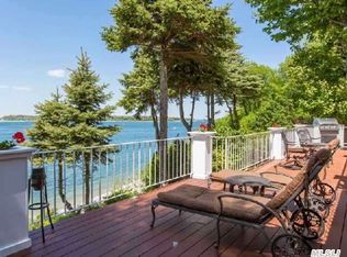90 Crescent Beach Dr, Huntington, NY 11743