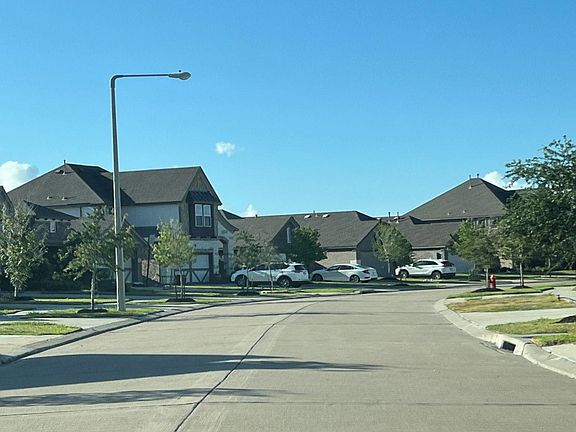 4th image of 2716 Bernadino Dr