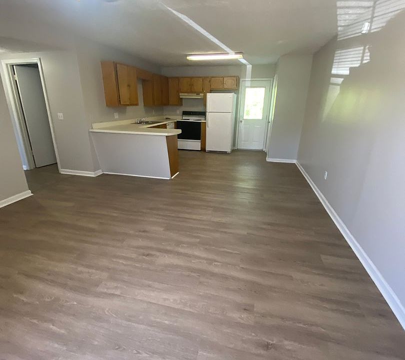 1st image of 105 Wheeler Dr #425341304