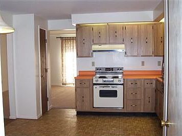 5th image of 6963-6965 Emerald Ave